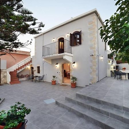 Villa Christini A Luxury Villa With Amazing Views Tzitzifés Exterior foto
