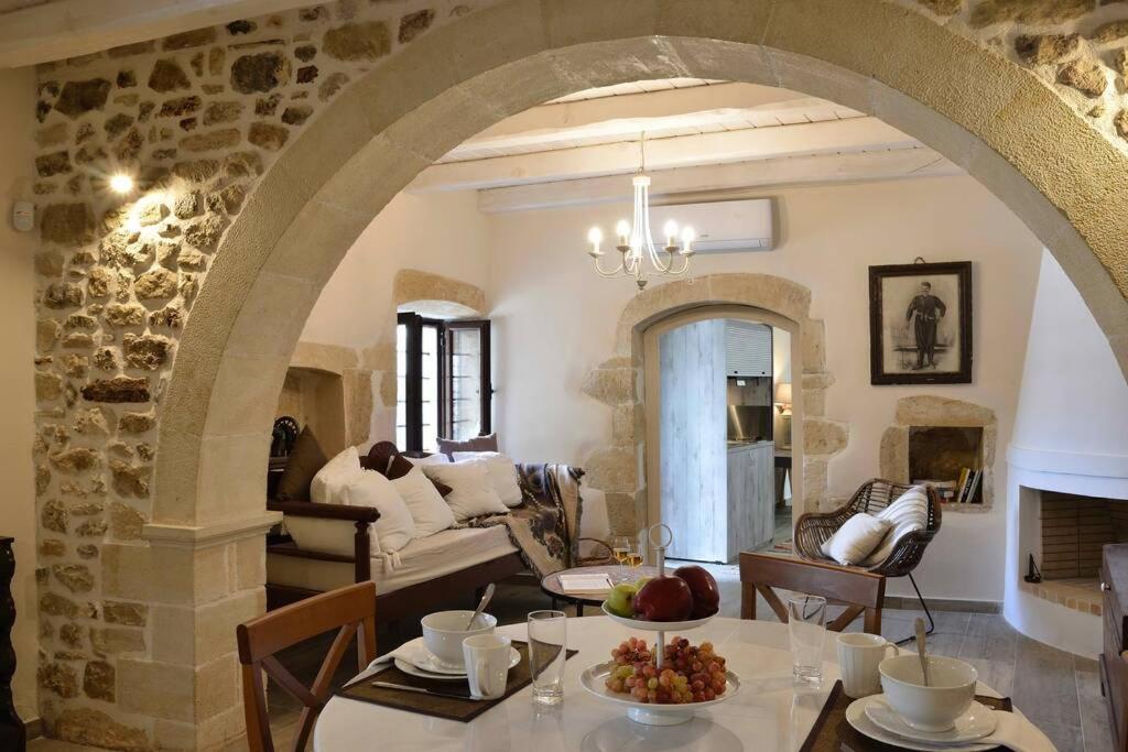 Villa Christini A Luxury Villa With Amazing Views Tzitzifés Exterior foto