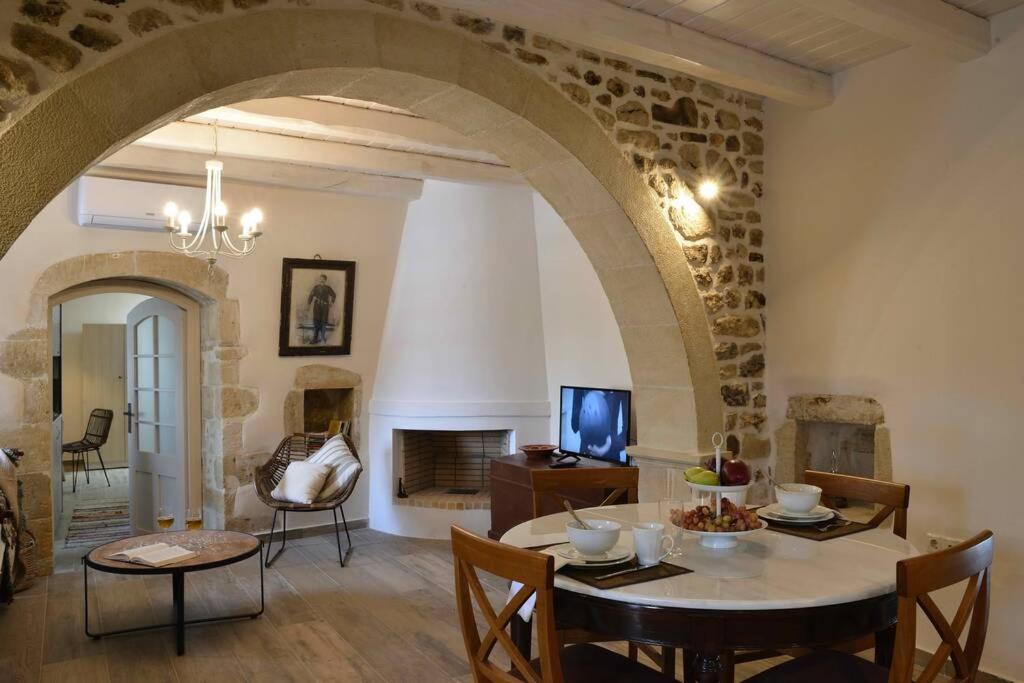 Villa Christini A Luxury Villa With Amazing Views Tzitzifés Exterior foto