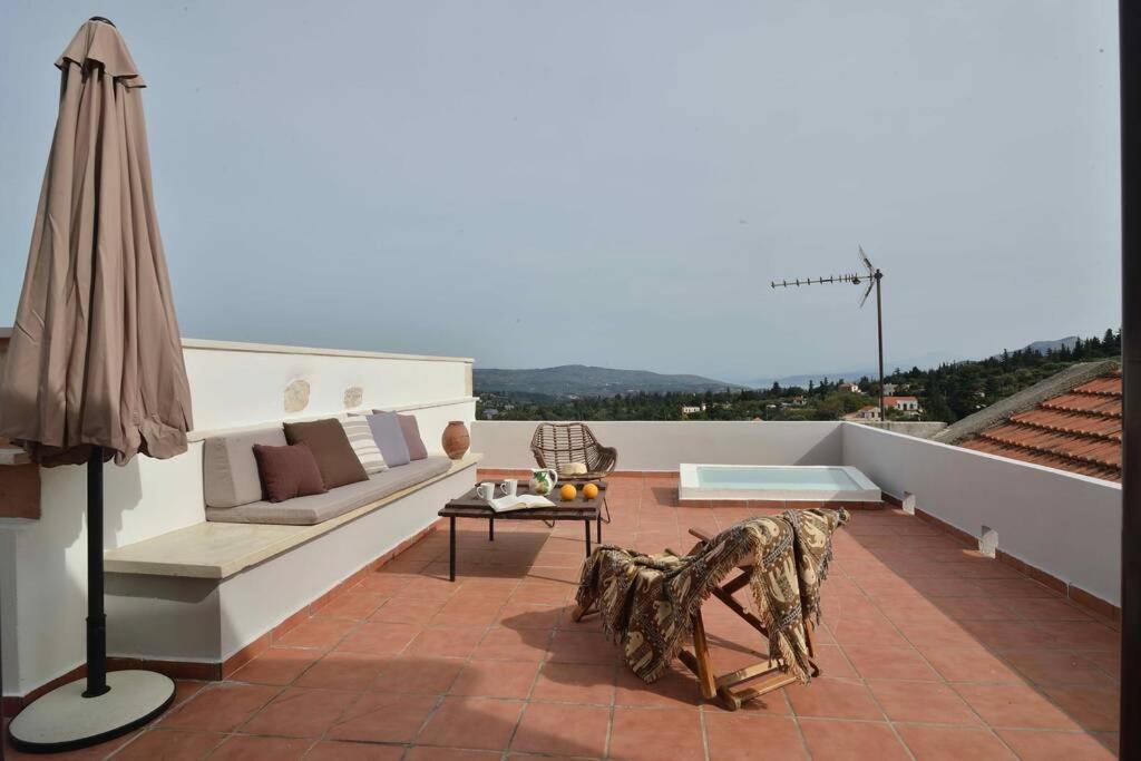 Villa Christini A Luxury Villa With Amazing Views Tzitzifés Exterior foto